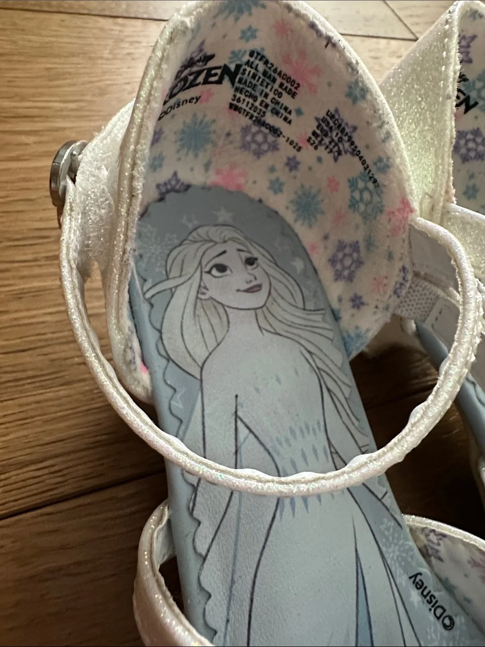 Disney Iridescent White Bow Dress Shoes with Snowflake Accent